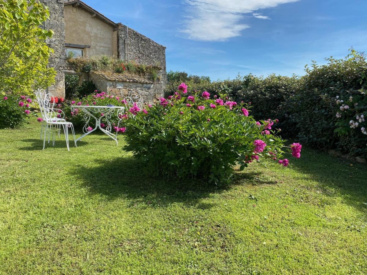 Le Prieure De Saint Pierre Bed & Breakfast Eksteriør bilde