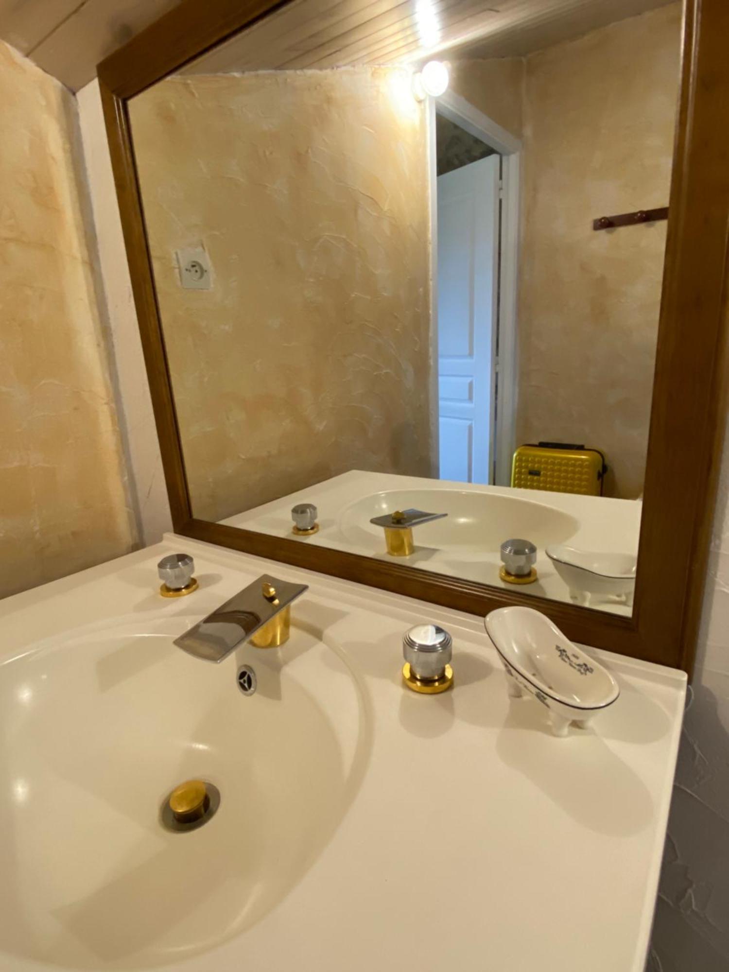 Le Prieure De Saint Pierre Bed & Breakfast Eksteriør bilde